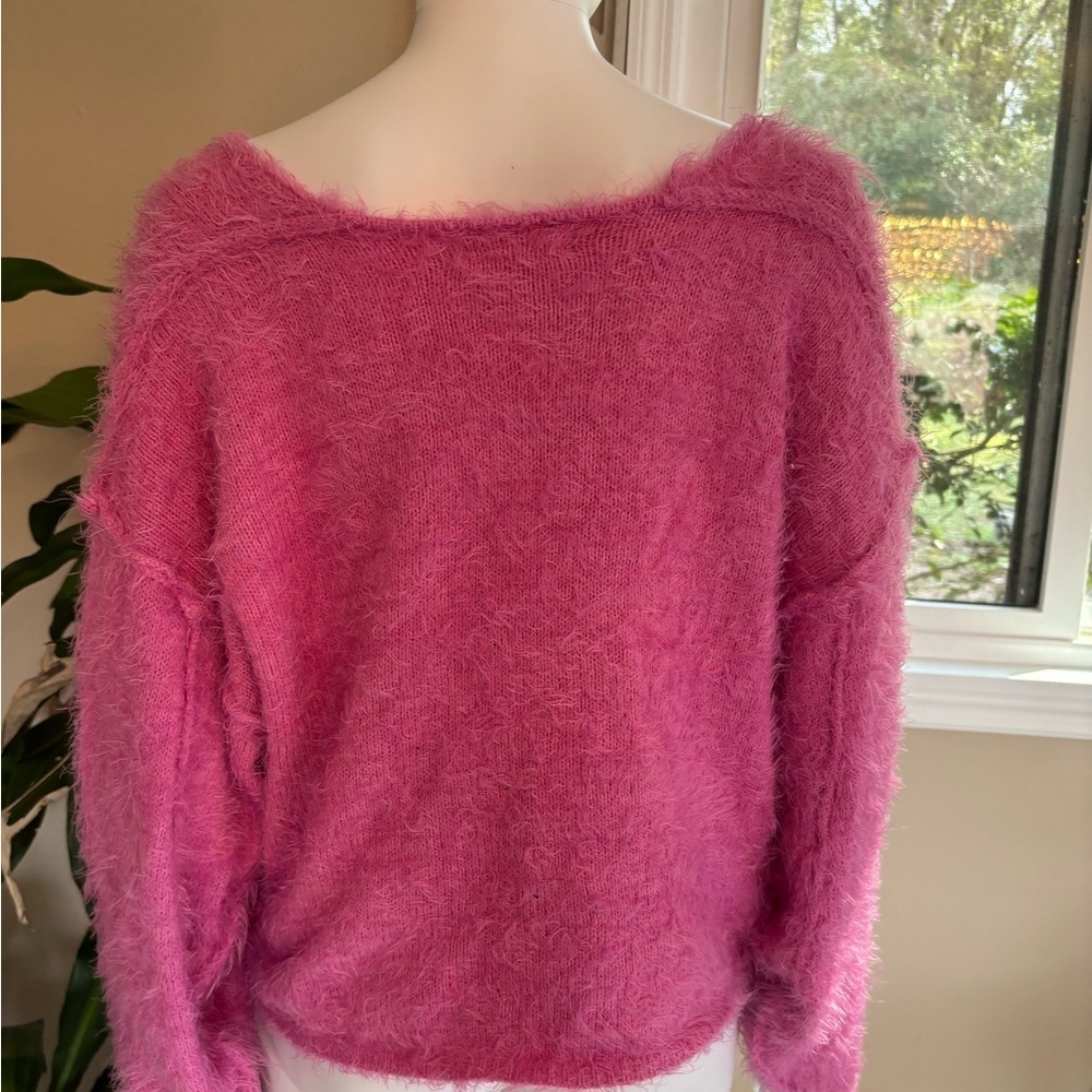 Pink fuzzy the impeccable pig sweater size S - Picture 3 of 6